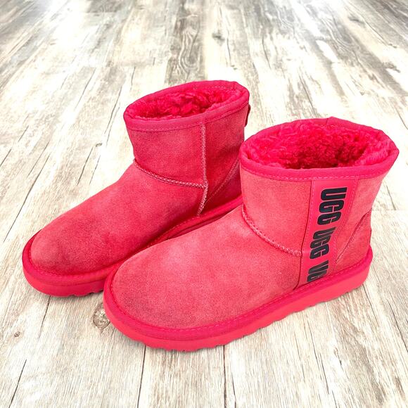 UGG Women’s Classic Mini Side Logo Boots Red/Black Size 6 Winter Snow Booties - Picture 2 of 10